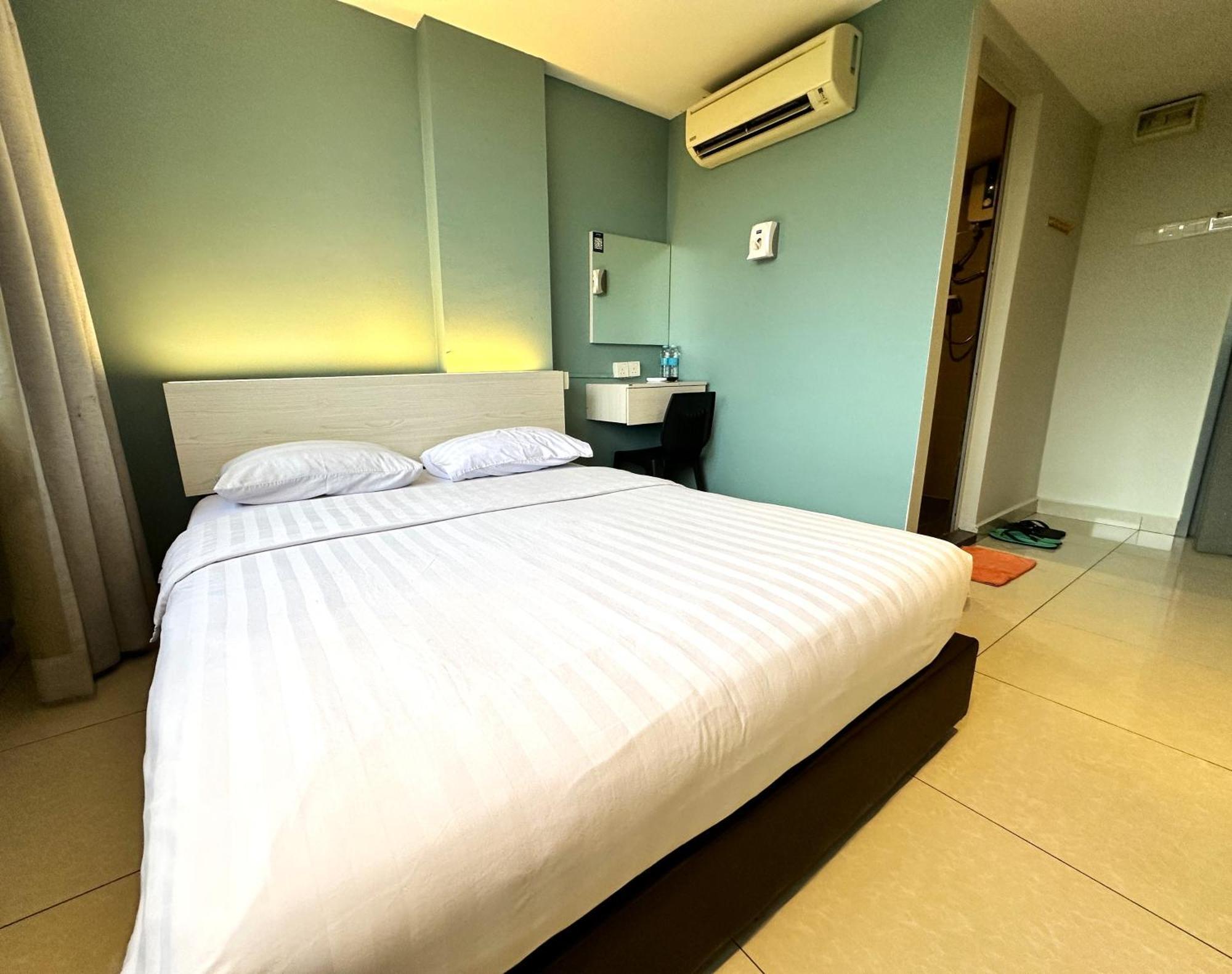 De Uptown Hotel @ Ss2 Petaling Jaya Exterior photo